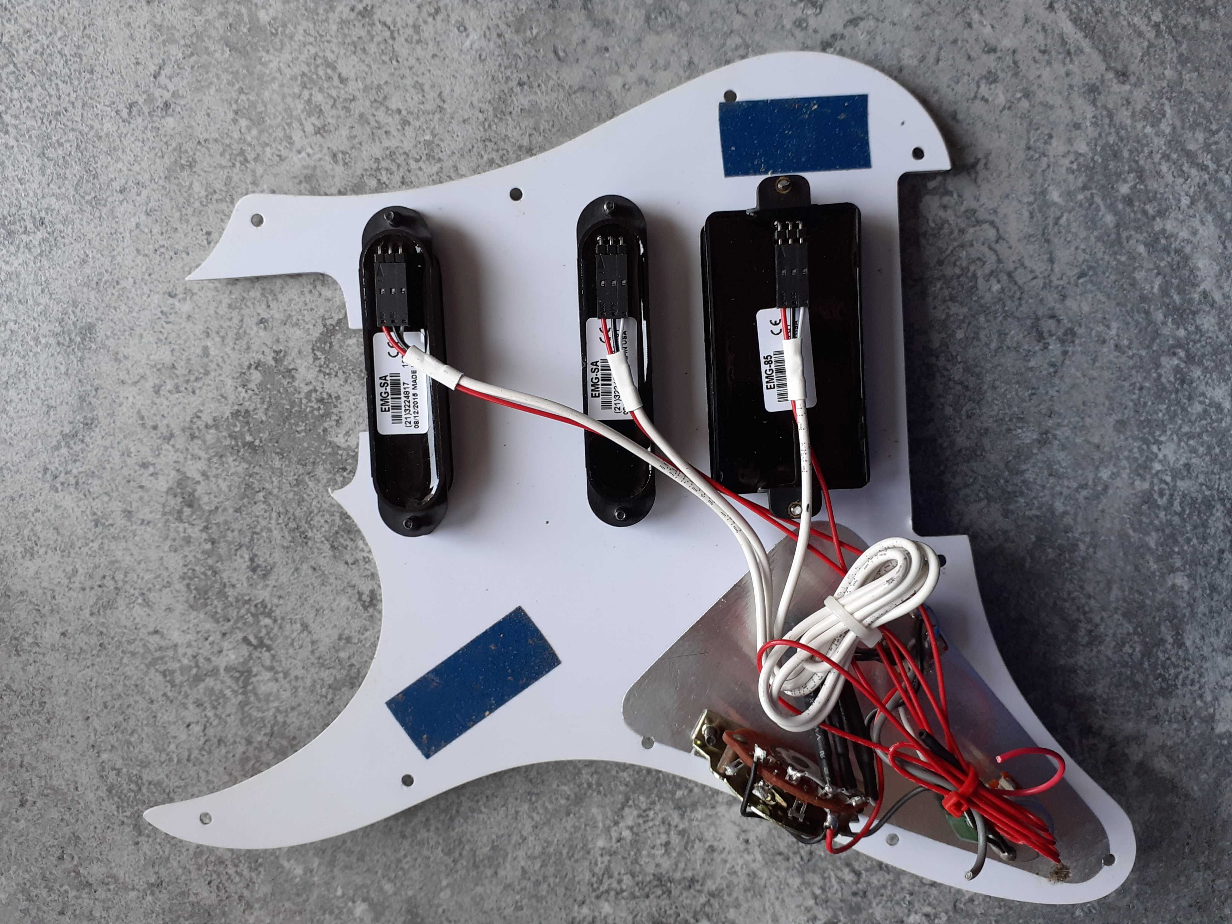 Komplet aktywnych przetworników gitarowych EMG