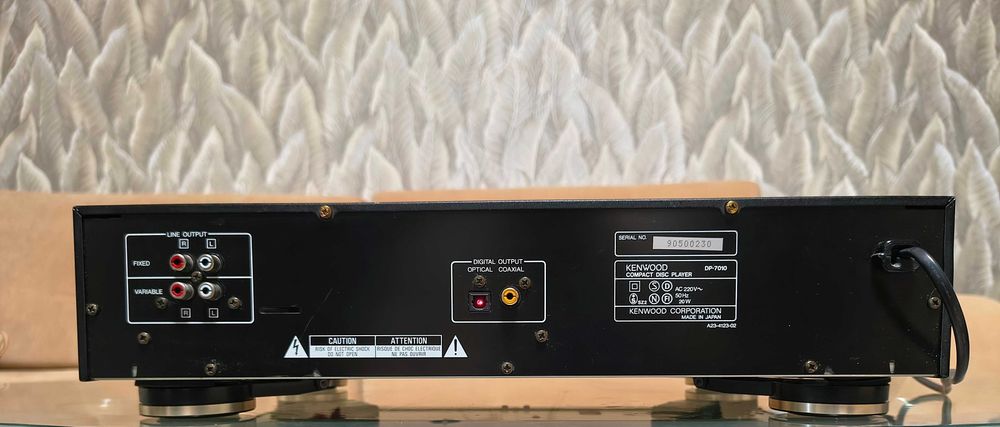 CD плеер Kenwood DP-7010 /KSS-150A/ made in Japan