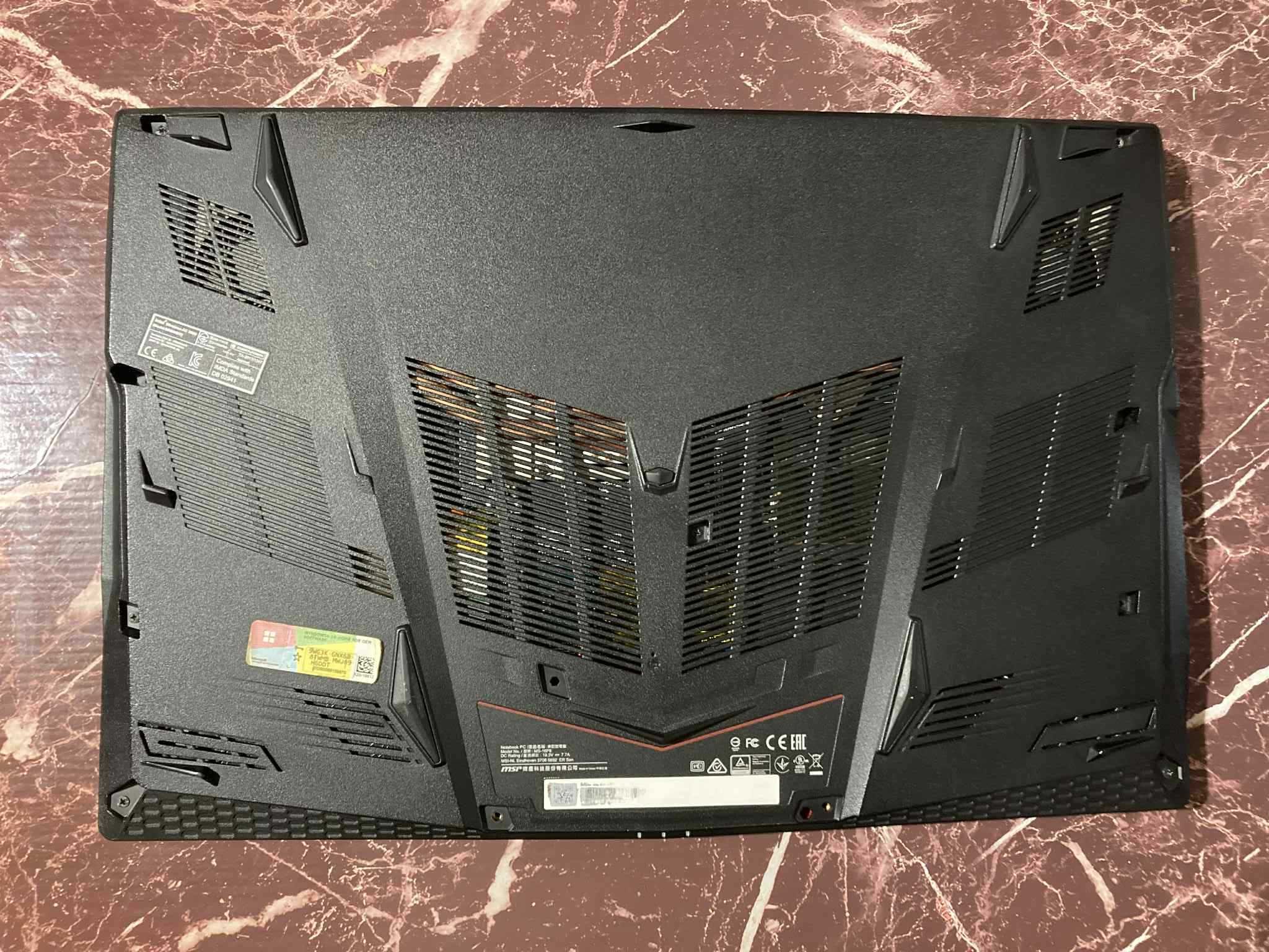 Laptop MSI GL 63 95C