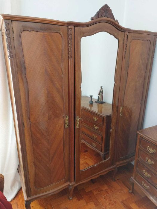 Mobília de Quarto Vintage Queen Anne