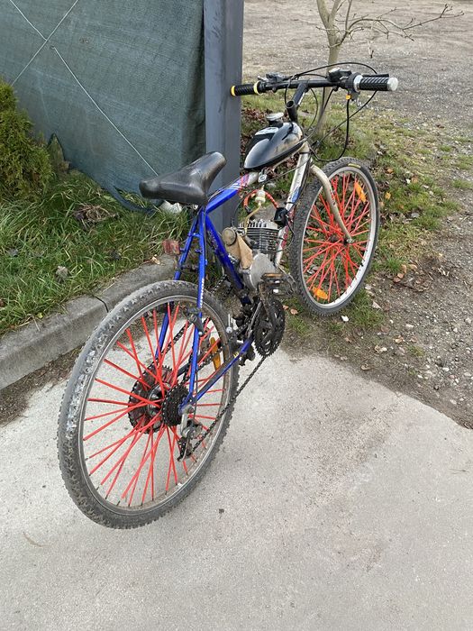 Rower z silnikiem spalinowym moretti 80cc