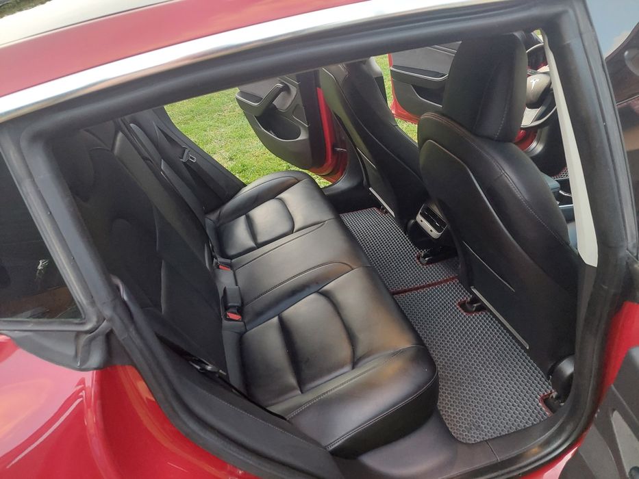 Продам TESLA model3 LR