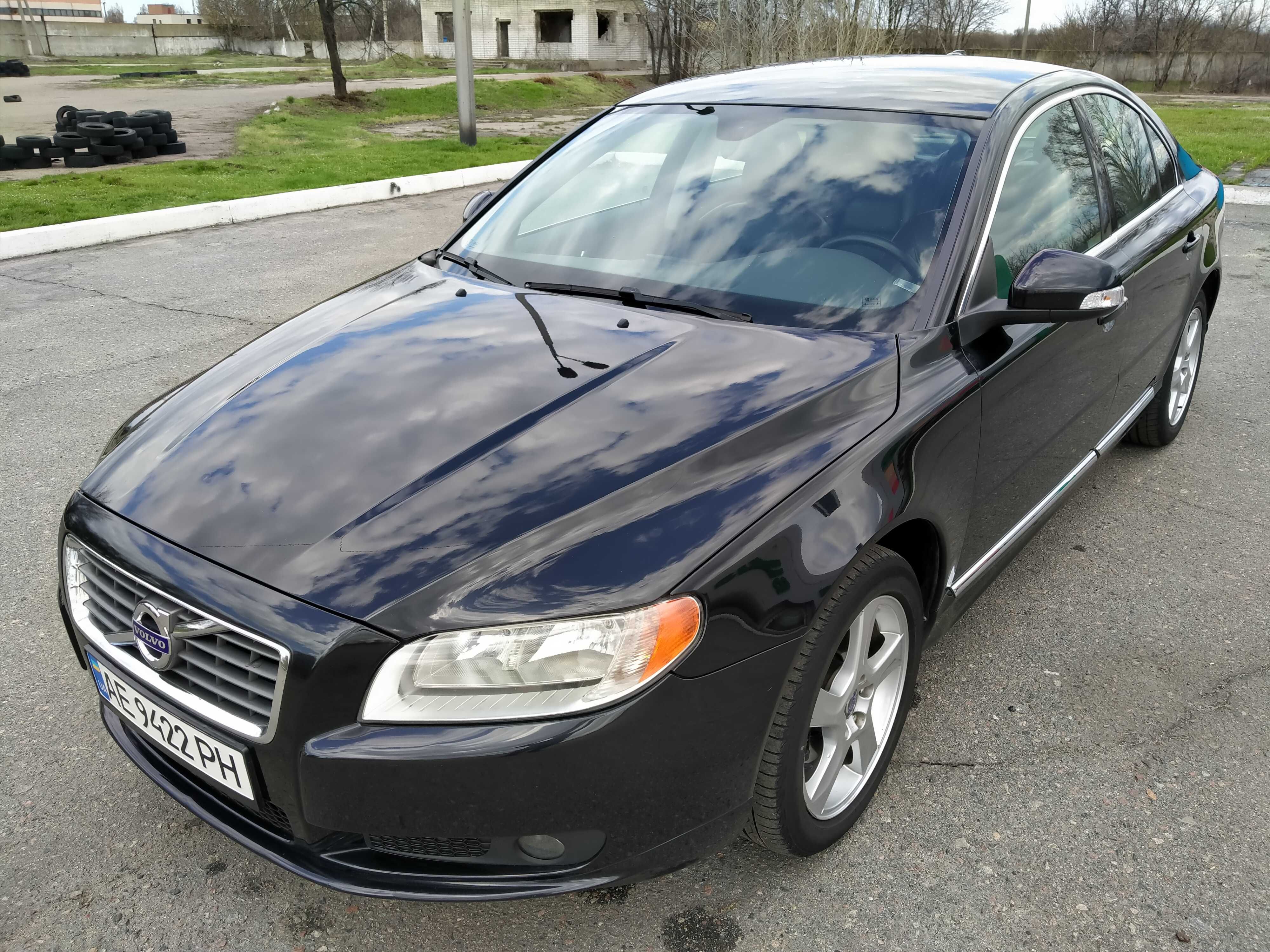 Продам VOLVO S80