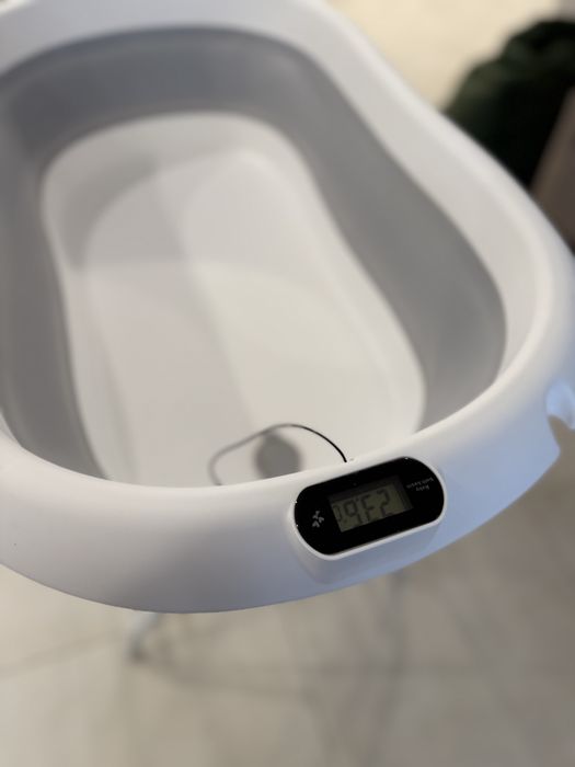 Дитяча ванночка складна на підставці