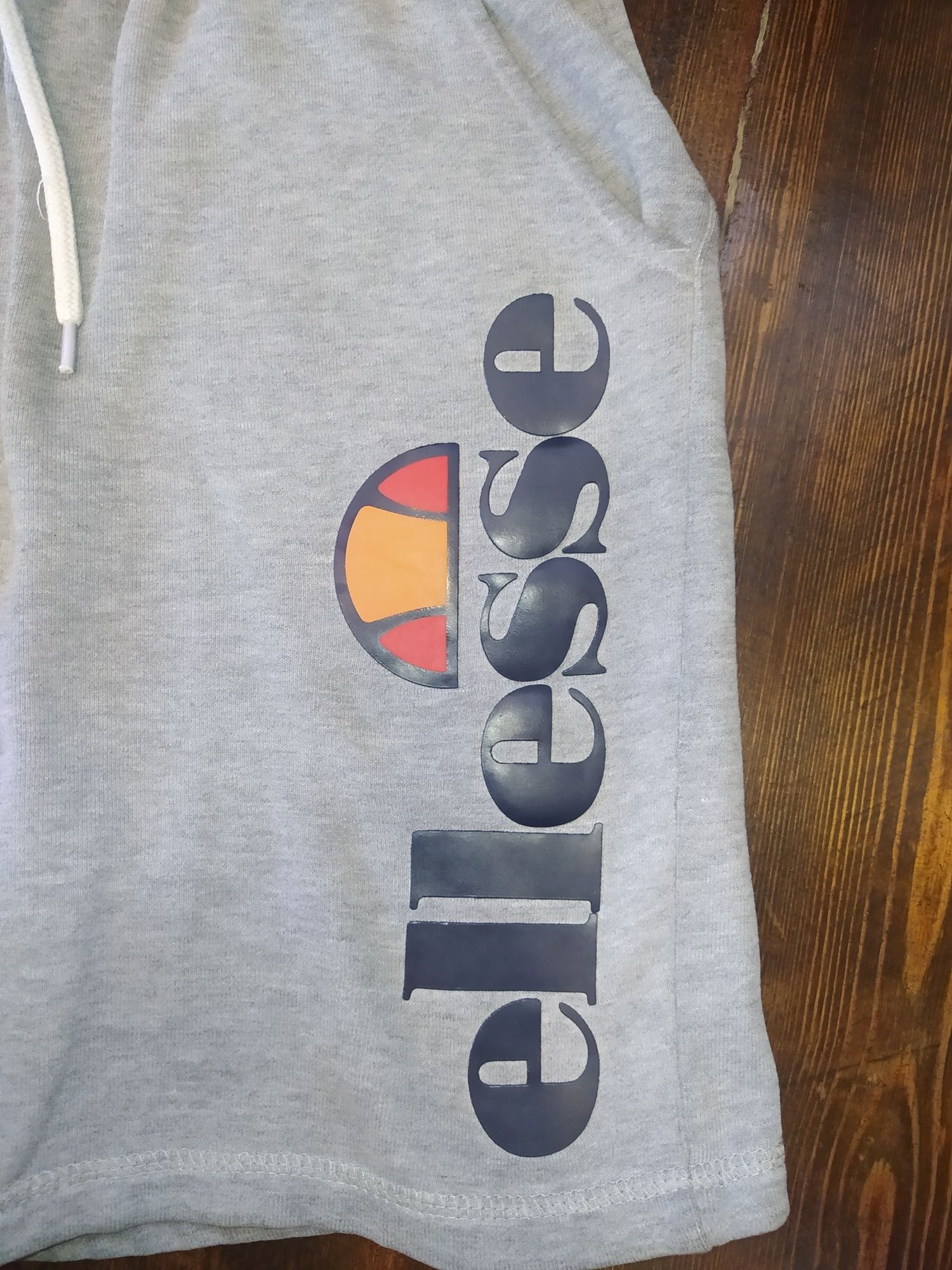 Спортивні шорти ellesse