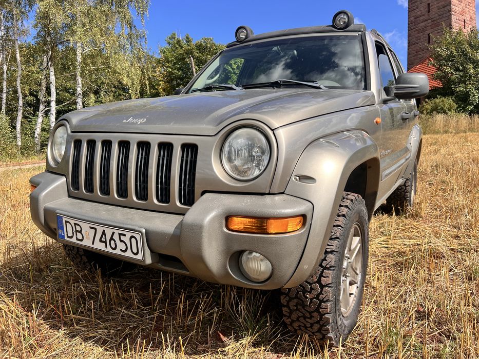 Jeep Cherokee KJ 2.8 CRD Renegade 4x4 Nowe Opony A/T Zdrowa blacharka