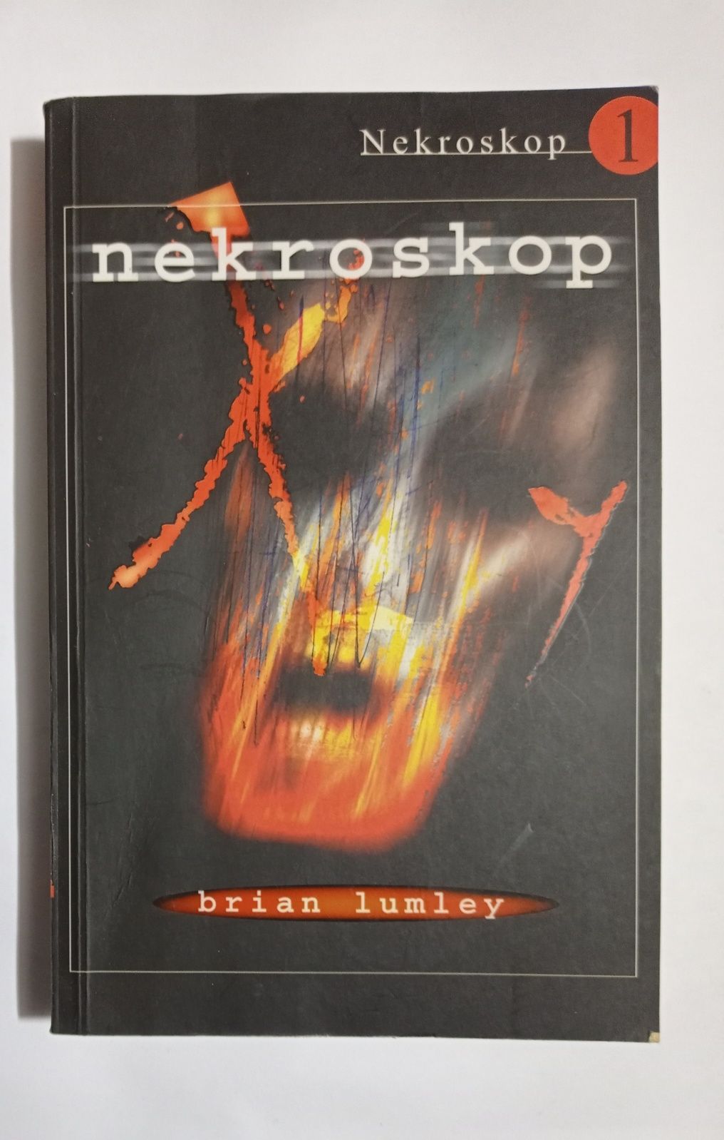 Nekroskop Brian lumley tom 1 Y413