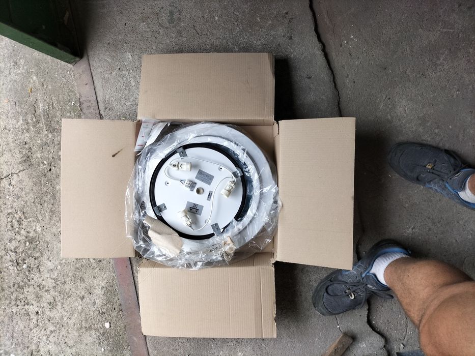 Lapa Platon do łazienki