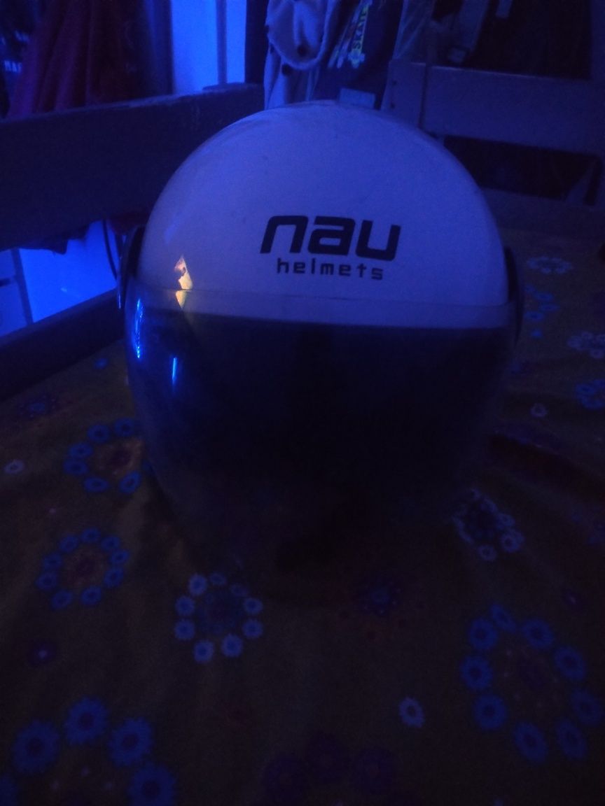 Capacete da NAU HELMETS