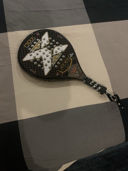 Raquete Padel NOX AT10 Ultralight