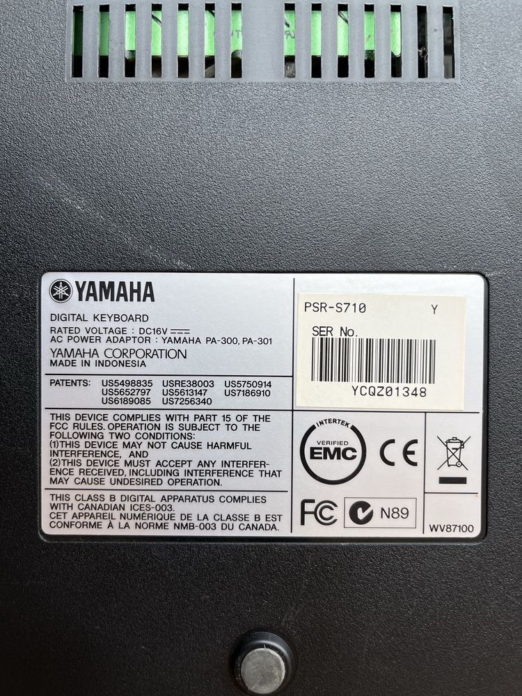Синтезатор yamaha psr-s710, музичний інструмент, клавіши