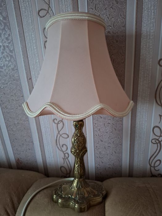 Lampka stojąca podstawa mosiądz