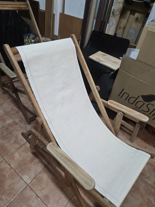 Espreguiçadeira em madeira com varios níveis