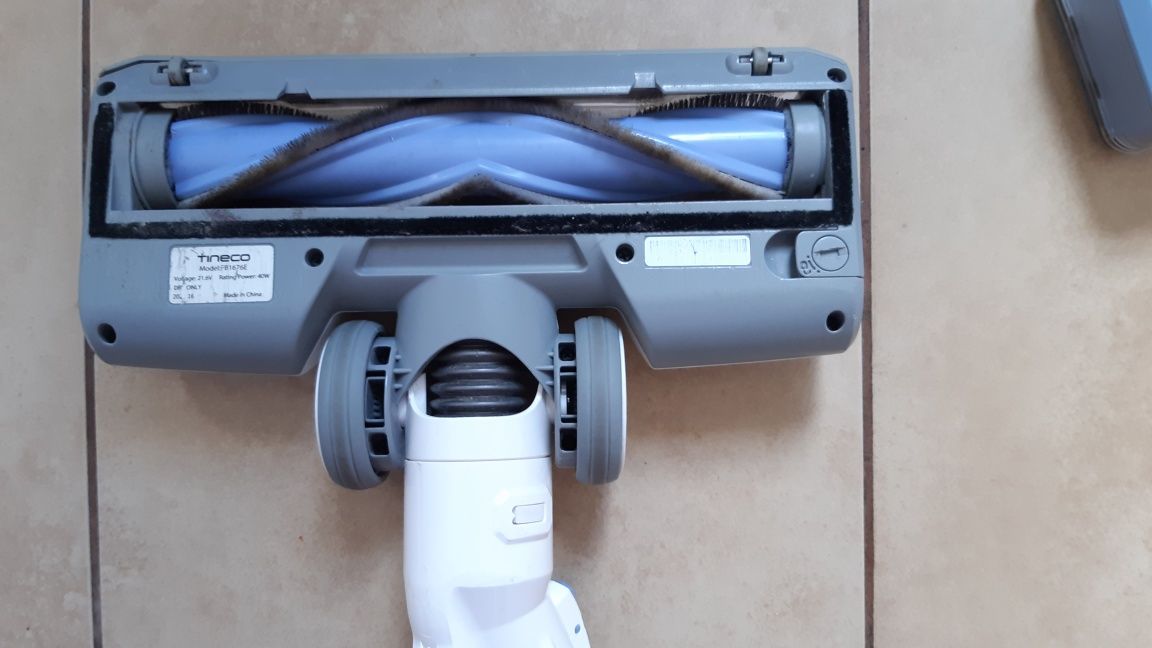Turbo szczotka  + 2 akumulatory odkurzacza TINECO