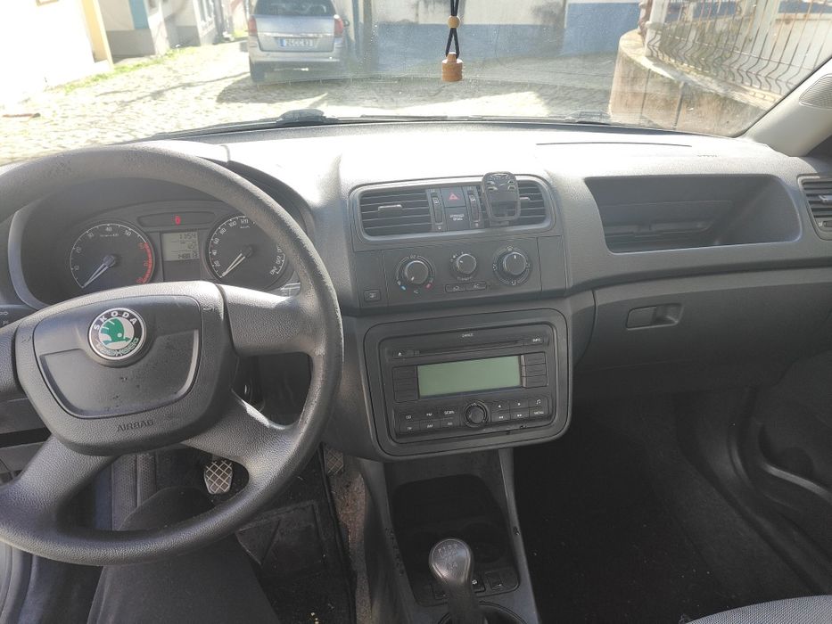 Skoda Fabia 2010 gasolina