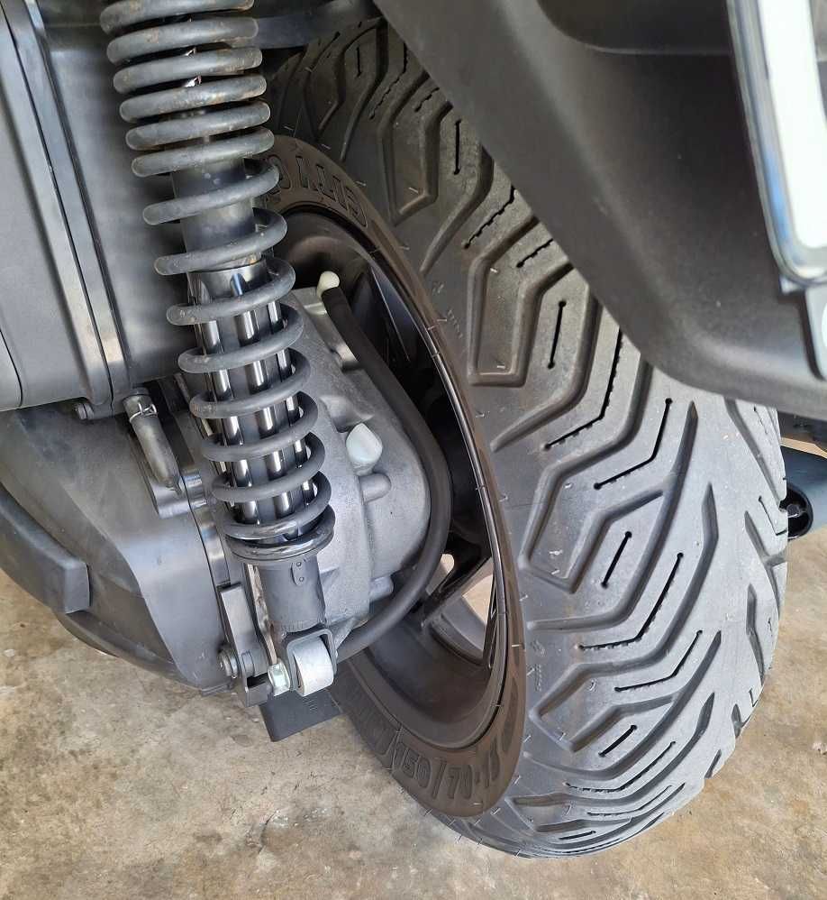 Yamaha XMax 400 Garagem