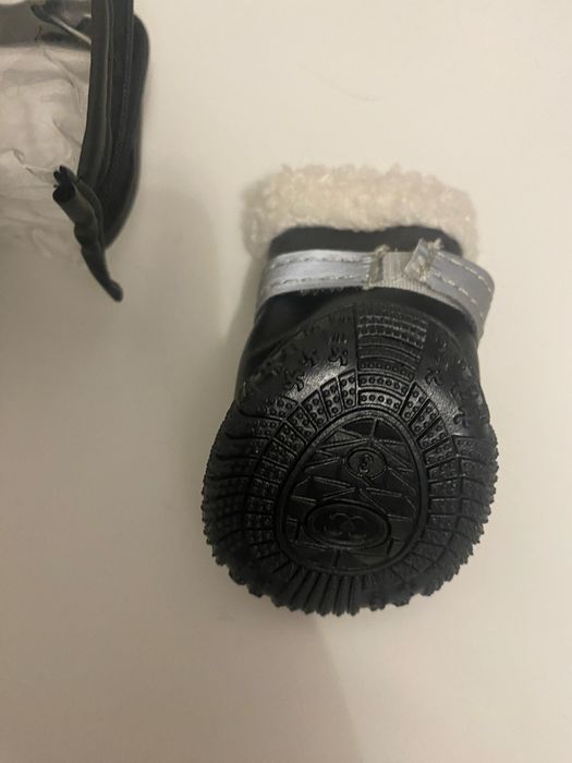 Взуття для песика/собак , та інші речі