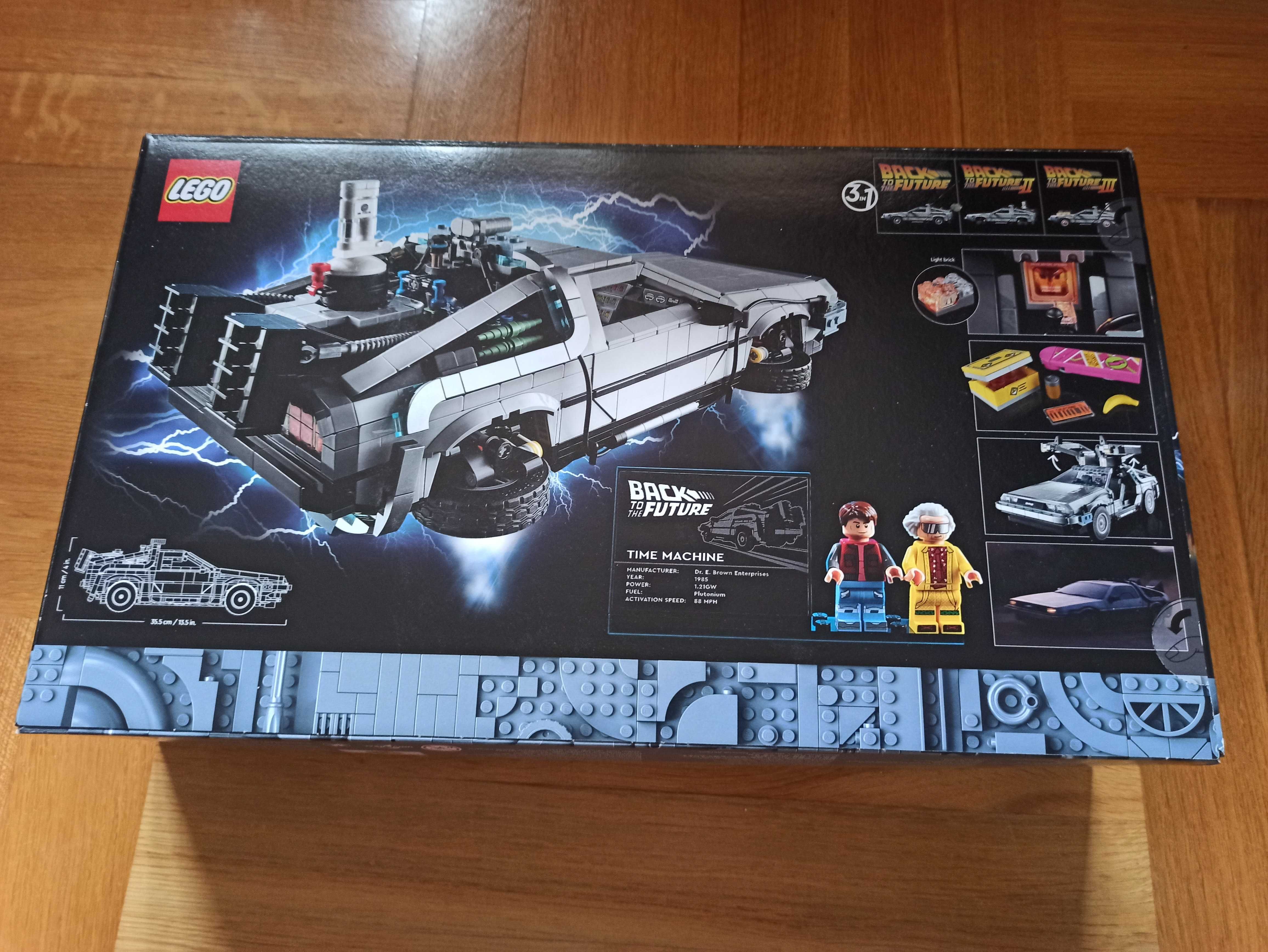Lego 10300 Wehikuł czasu z „Powrotu do przyszłości”