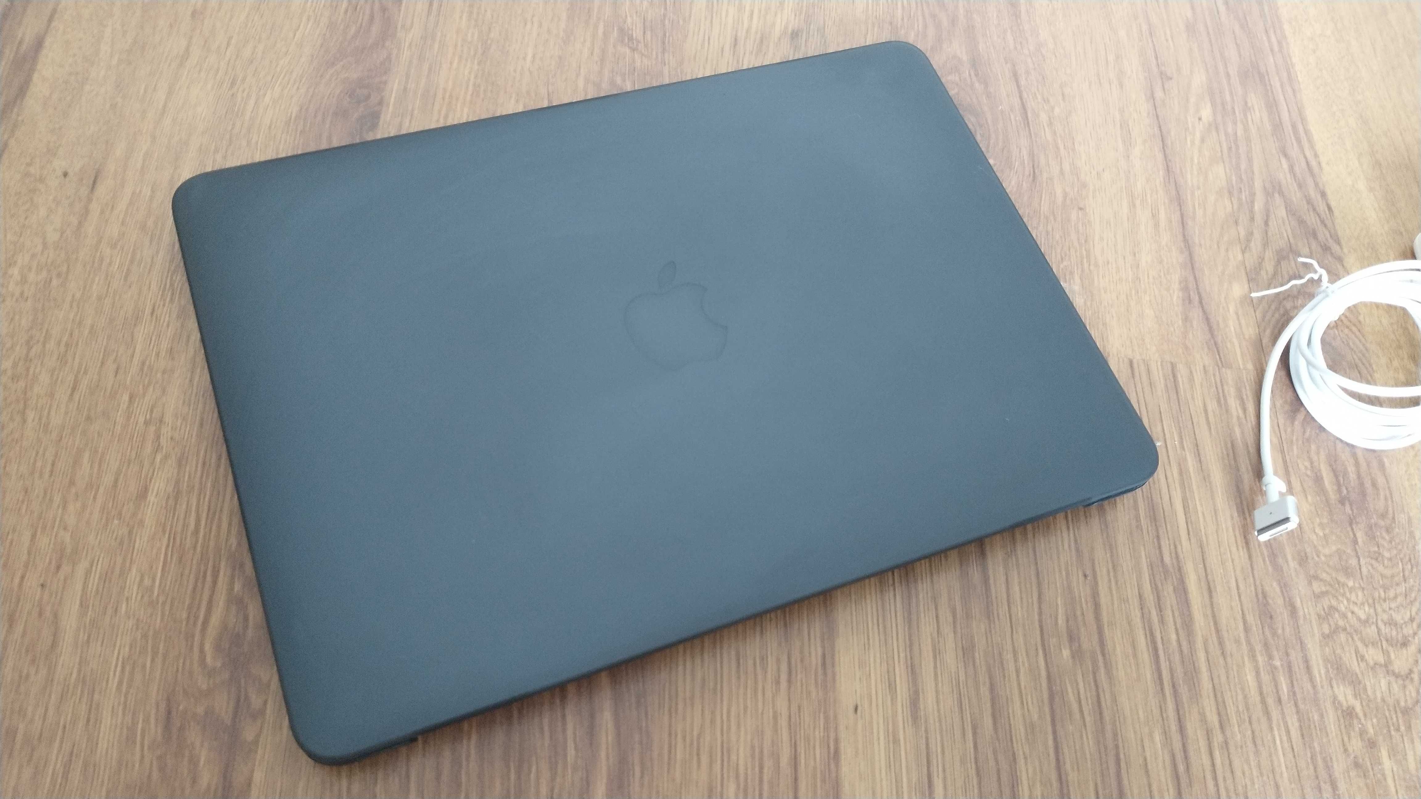 Apple MacBook Air A1466 i5/4GB/128GB/OS Monterey/US-PL [AKTUALNE]