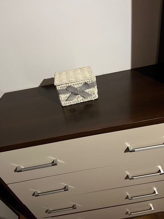 Komoda używana biała