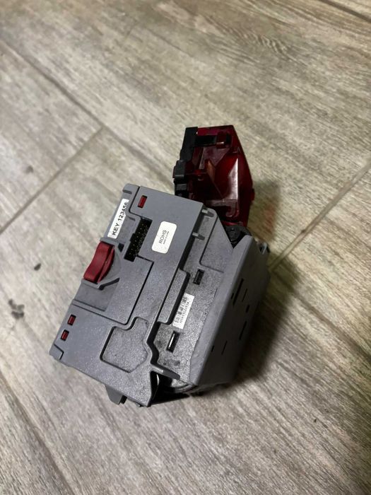 Peças para moedeiro de lavandarias