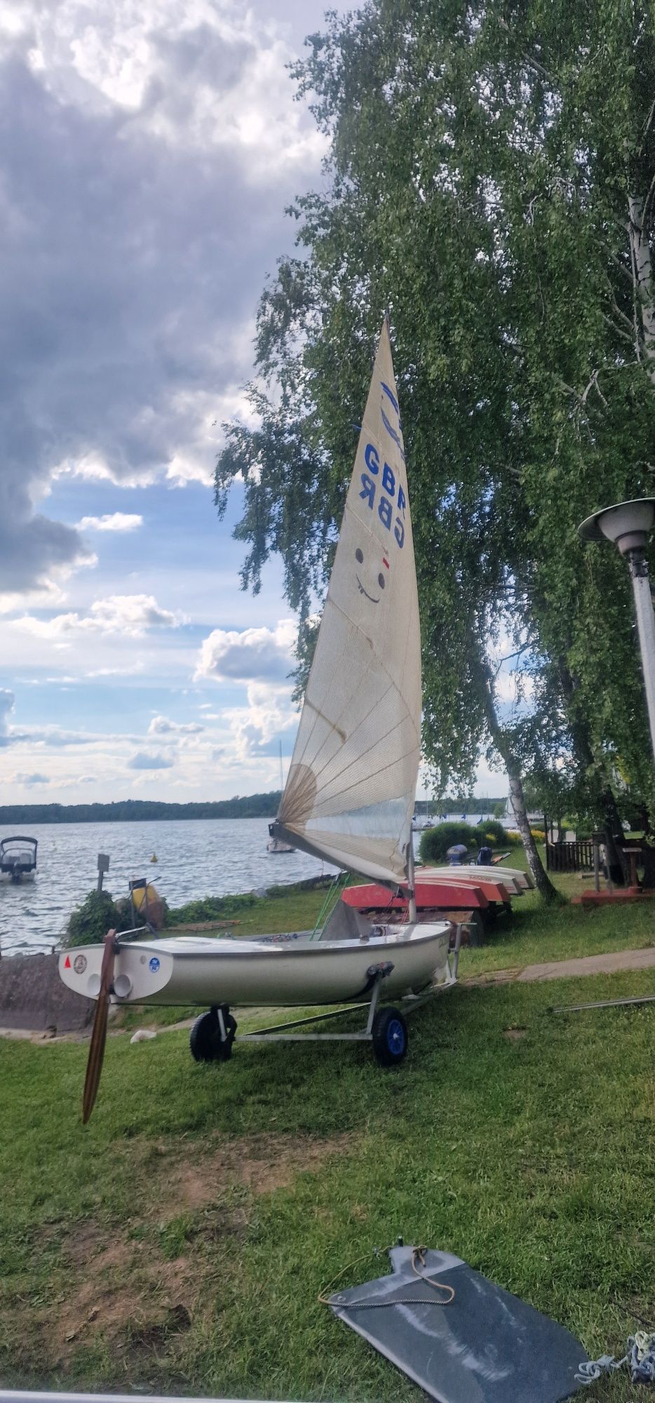 Finn żaglówka regatowa