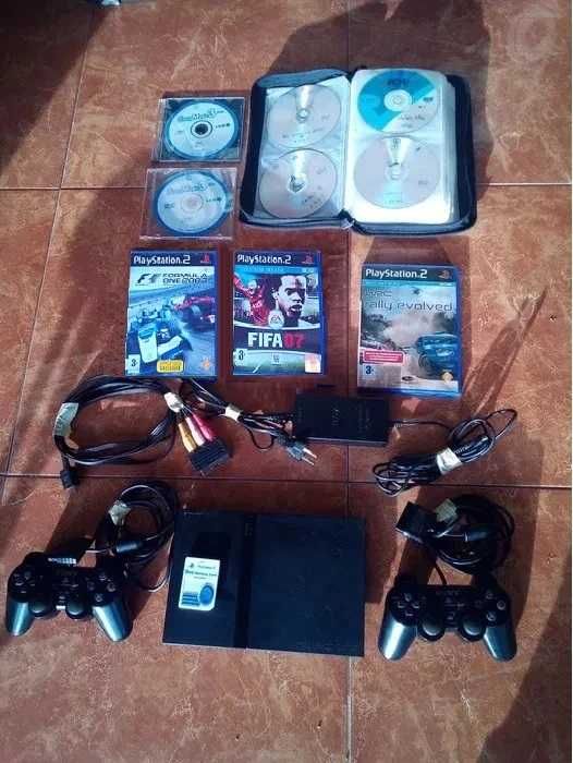 PlayStation 2 c/2 comandos, + 3Jogos originais,+Swapmagic
