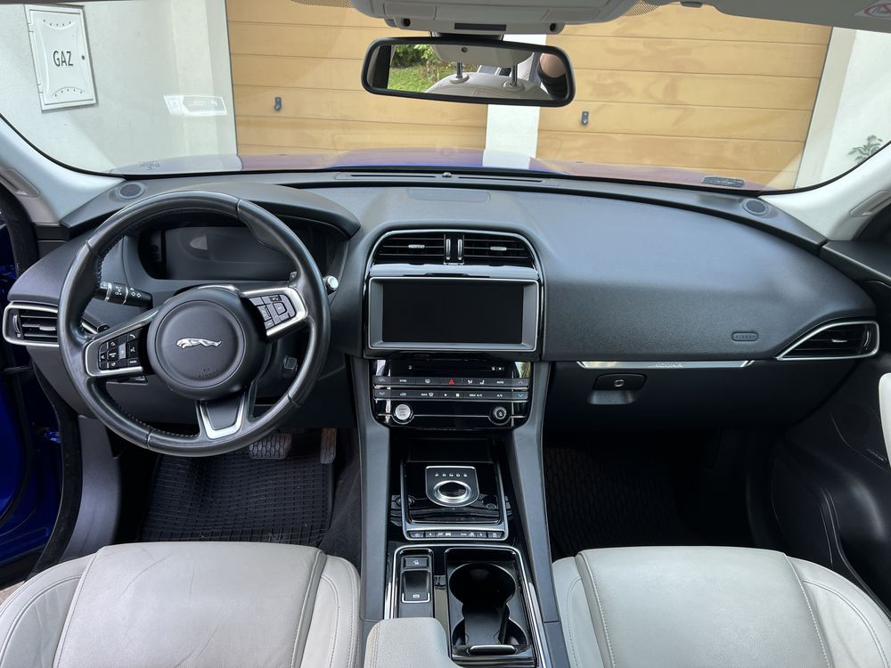 Jaguar F-Pace 2.0d AWD Automat