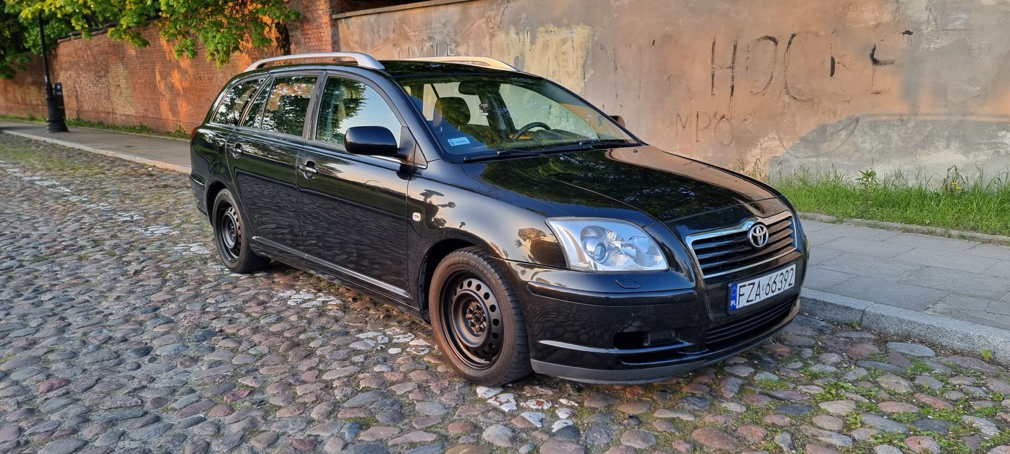 Toyota Avensis 2.0 147KM 2005rok 228000km możliwa zamiana