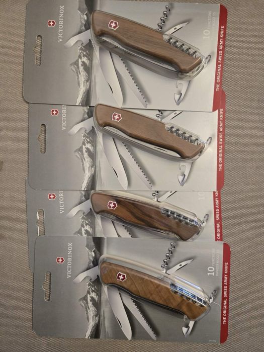 Швейцарский нож Victorinox Ranger Wood 55 0.9561.63