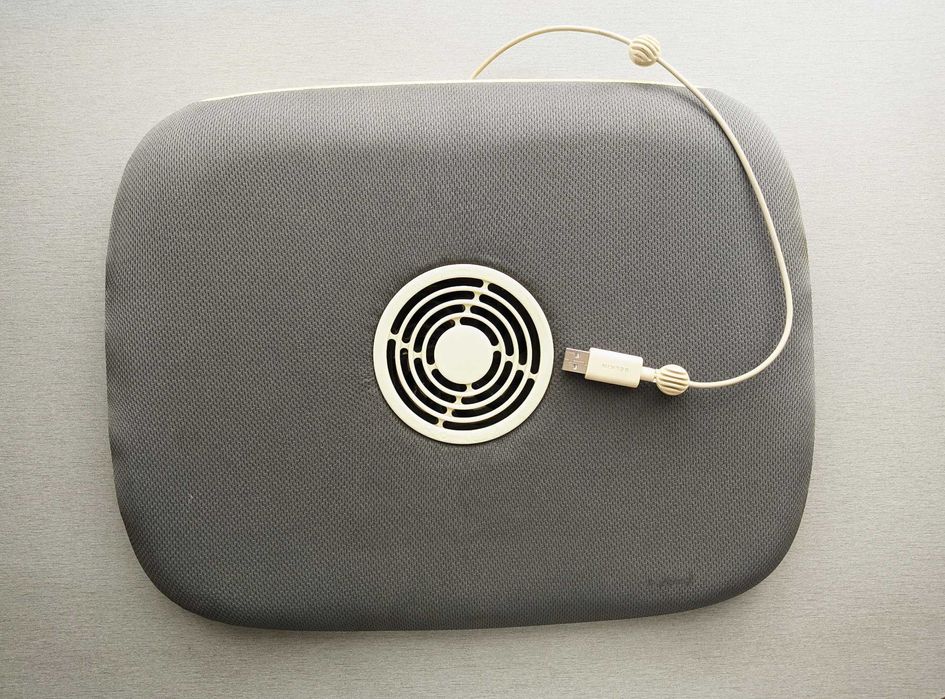 Охолоджуюча підставка для ноутбука Belkin