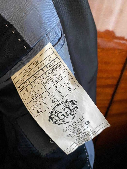 Костюм мужской (брюки, пиджак) Giotelli