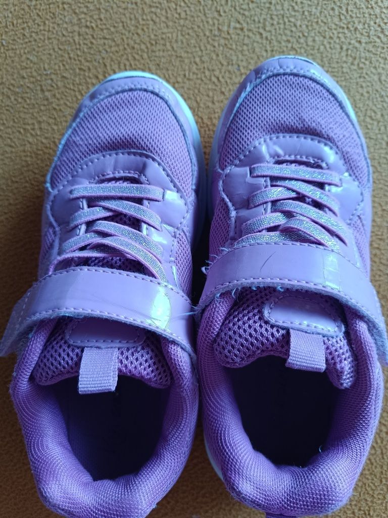 Adidasy dziewczęce 32