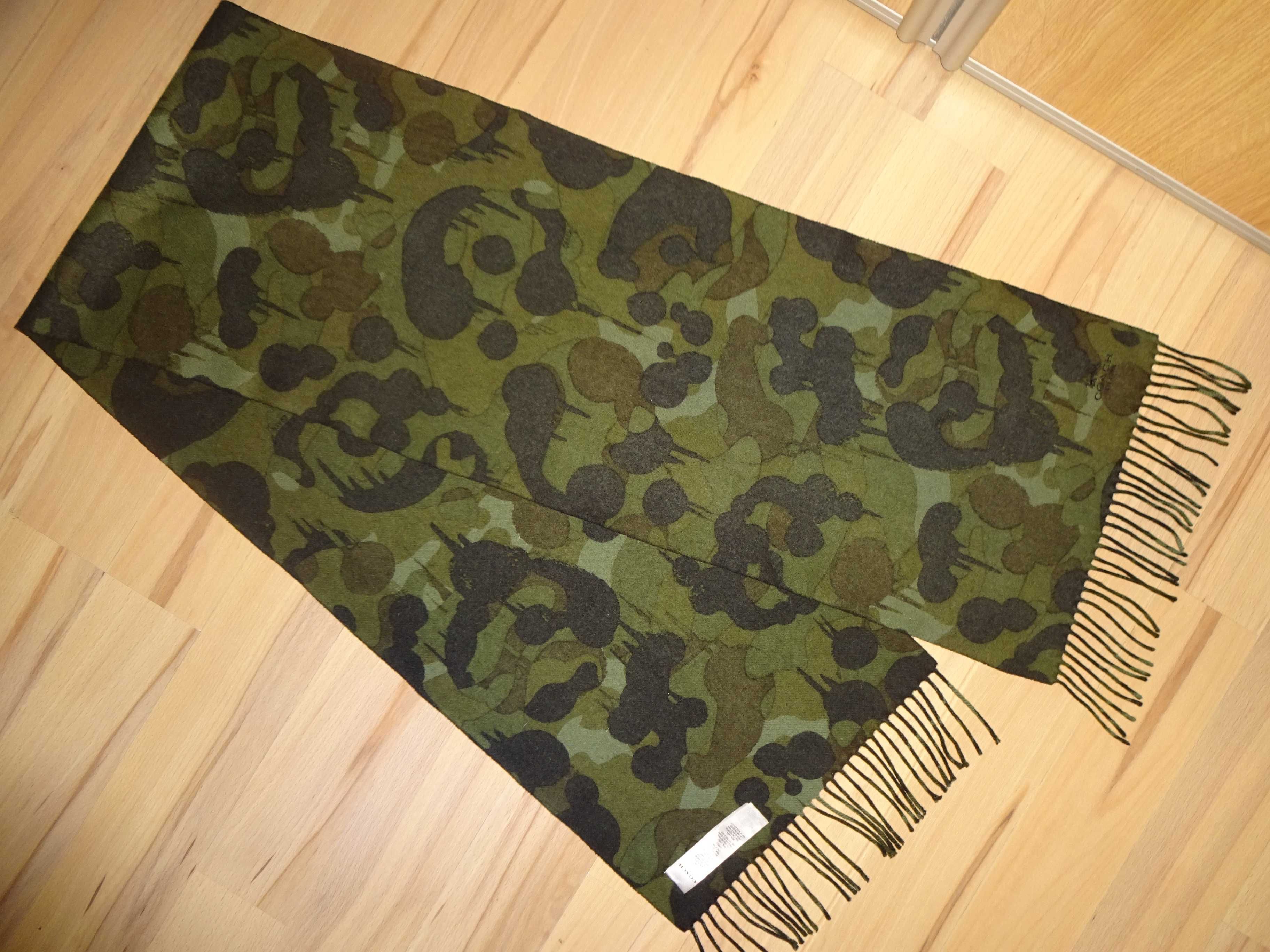 COACH New York 90% Wool 10% Cashmere zielony khaki szalik z frędzlami
