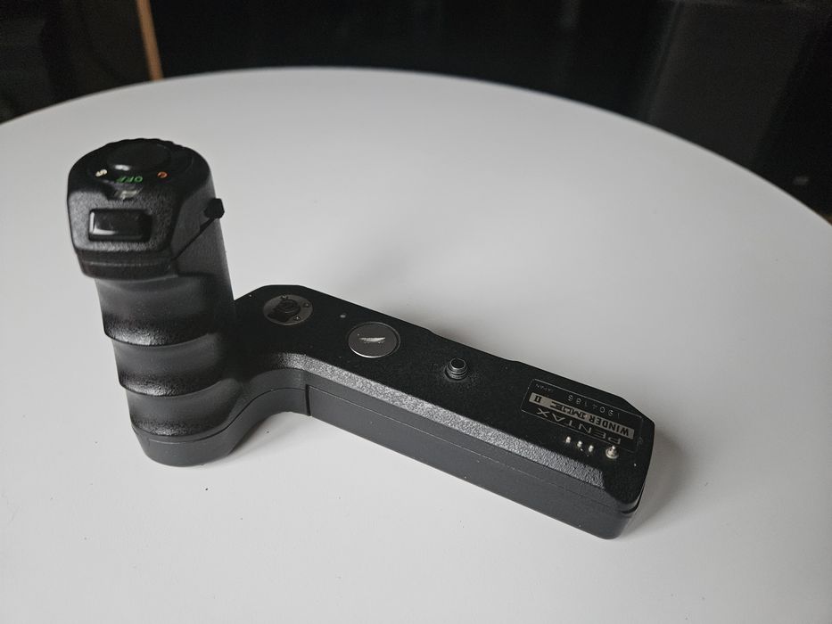 Aparat Pentax ME, RMC Tokina 75-150mm, Winder II