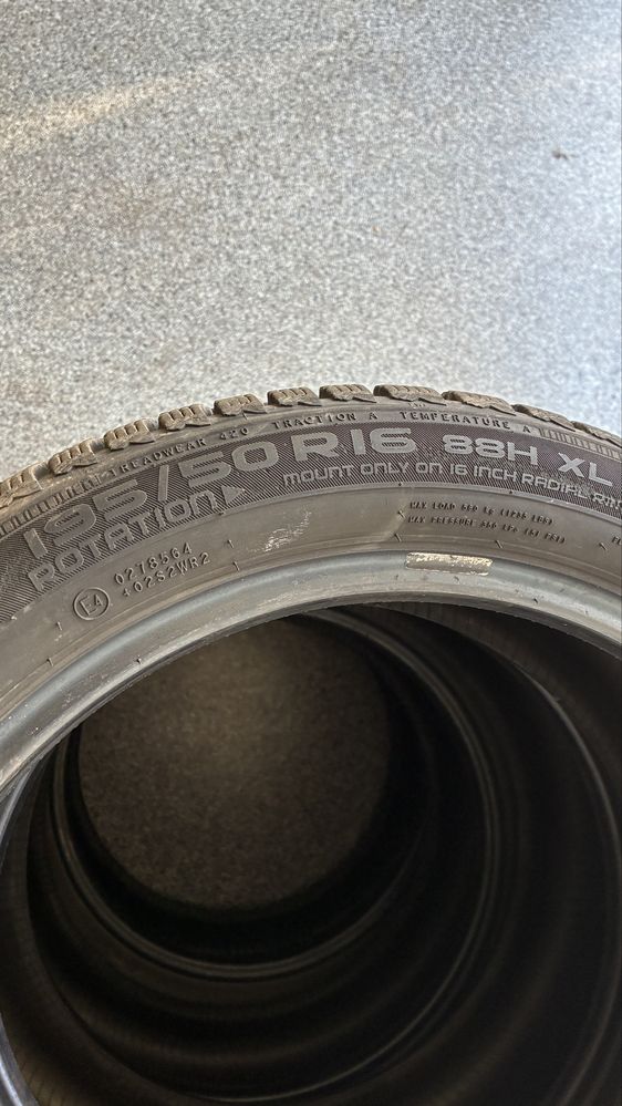 Komplet opon zimowych Nokian 195/50 R16 88H XL