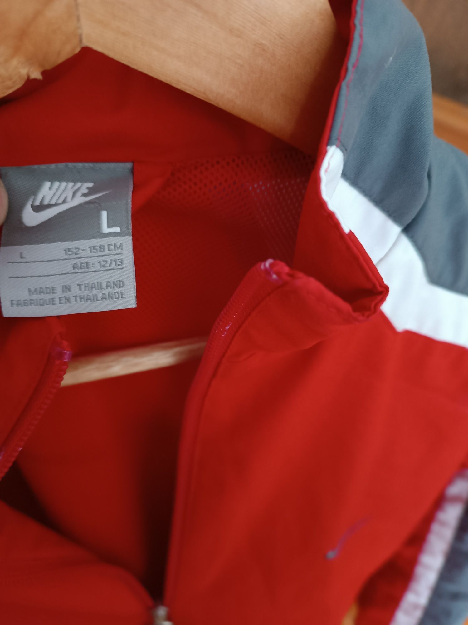 Kurtka wiatrówka Nike czerwona męska M Lchłopięca