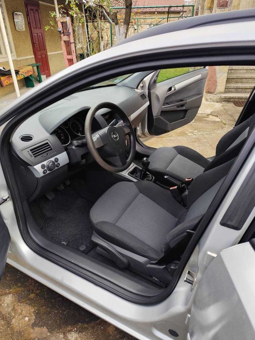 Автомобіль Opel Astra H, 2005р., 1.8 бензин.