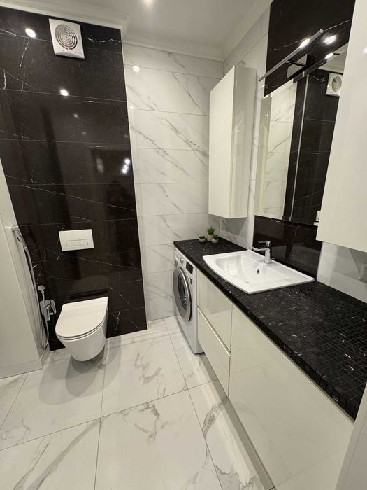 продам 2 кім  Поділ   вул.Верхній Вал 44