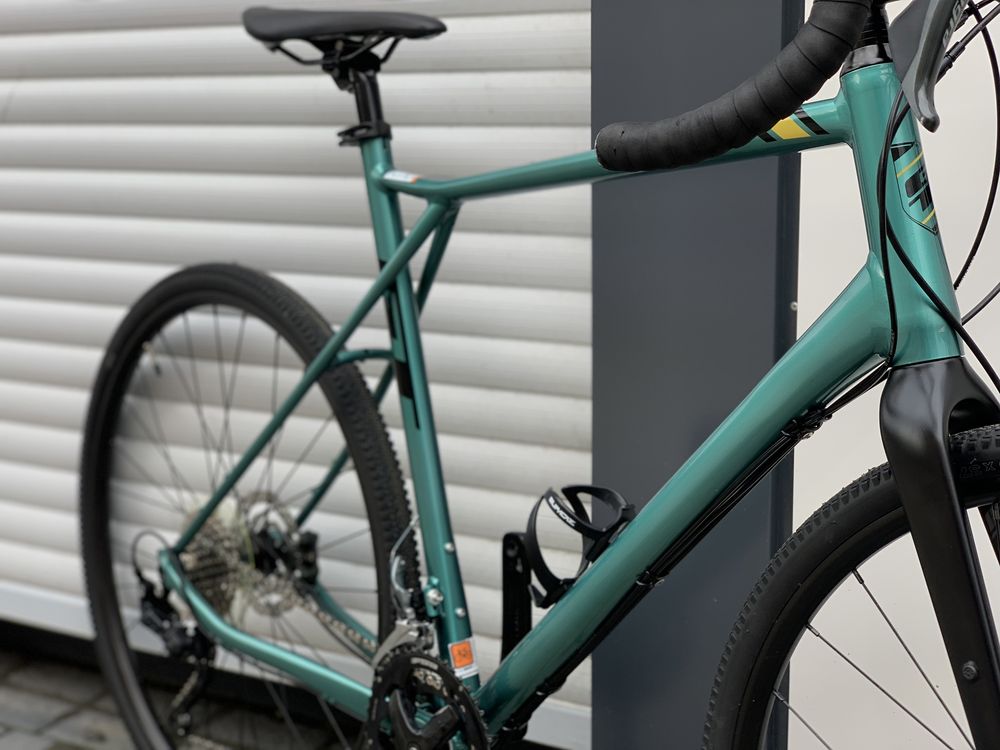 Велосипед гравійний(гравел) GT Grade Expert 28" 61см 2023