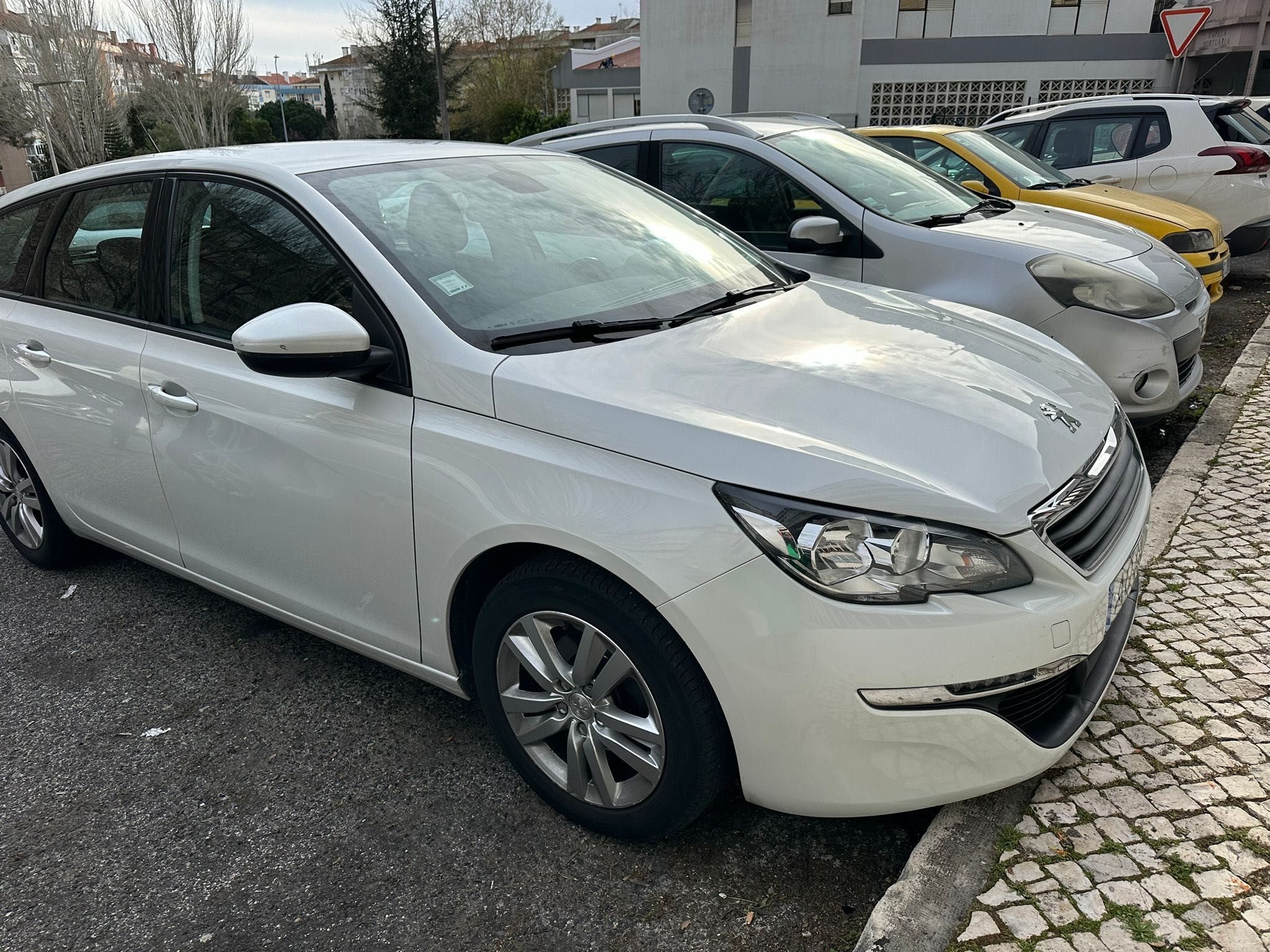 VENDO CARRO PEUGET (troca de nome por minha conta)