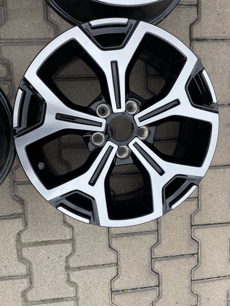 Felgi kola dacia duster trafic 17 cali 5x114,3 et50 nowe oryginalne