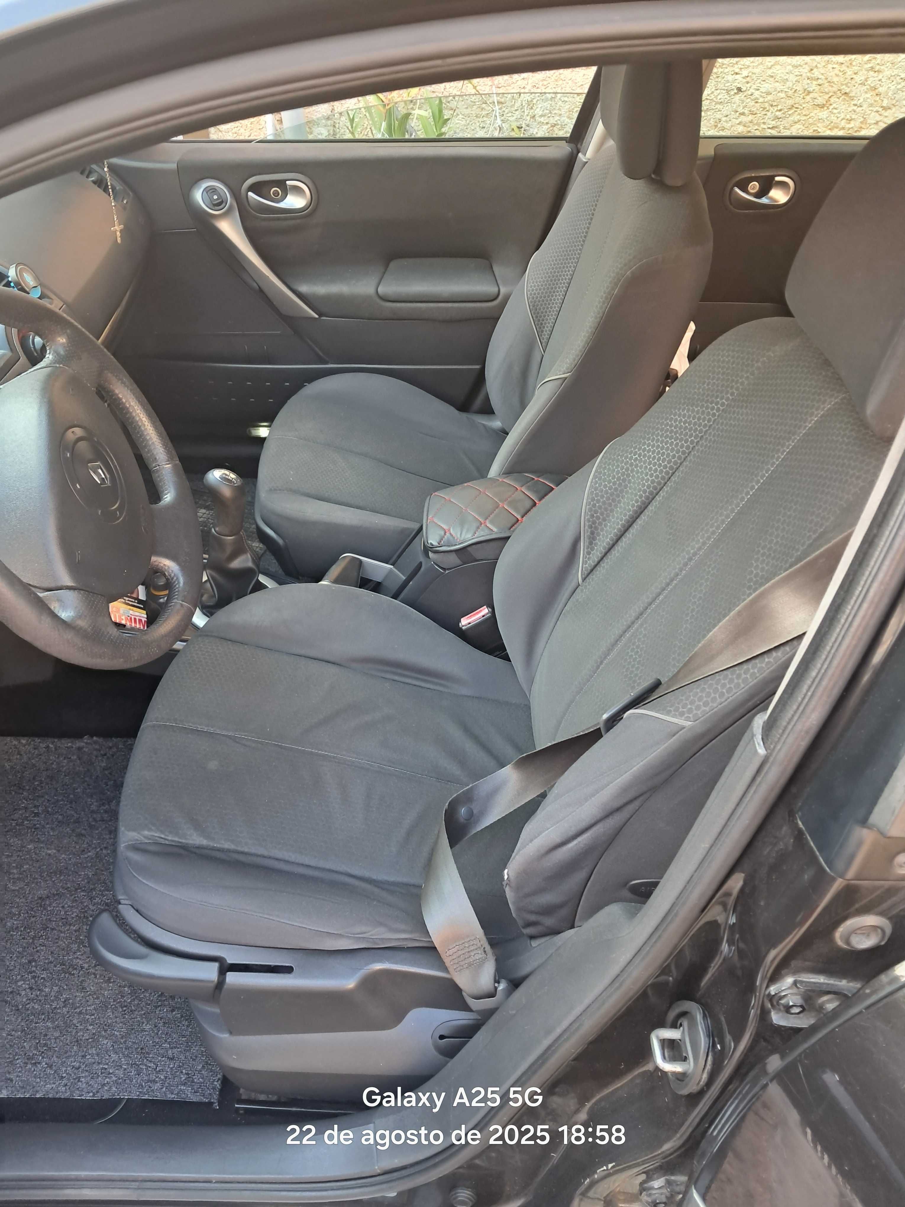 Carro renault megane