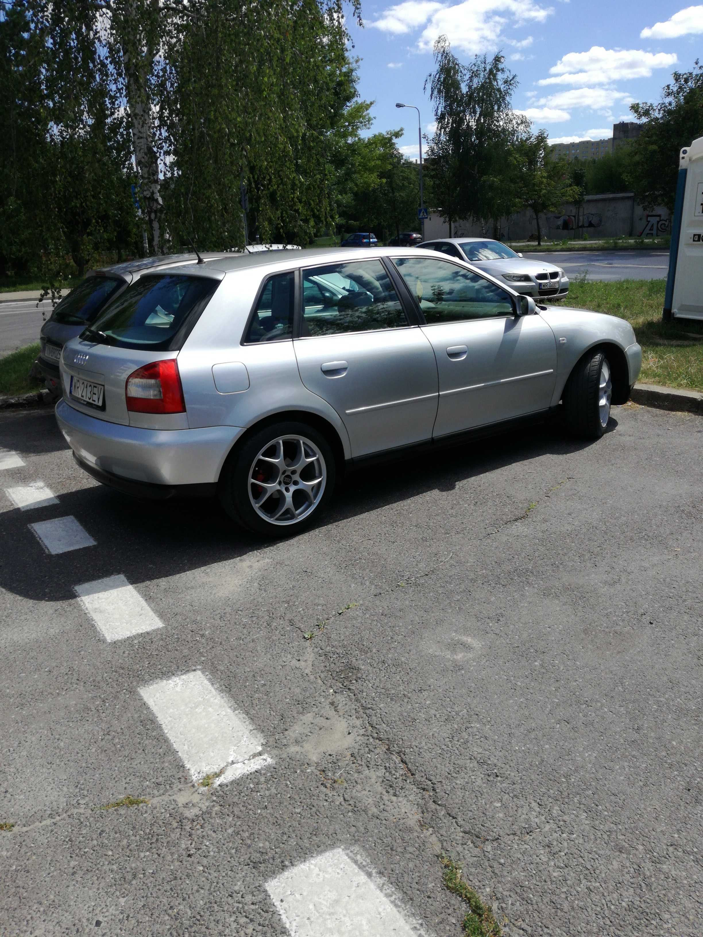 A3 8l 1.8t AUM 5D Drewno Alcantara