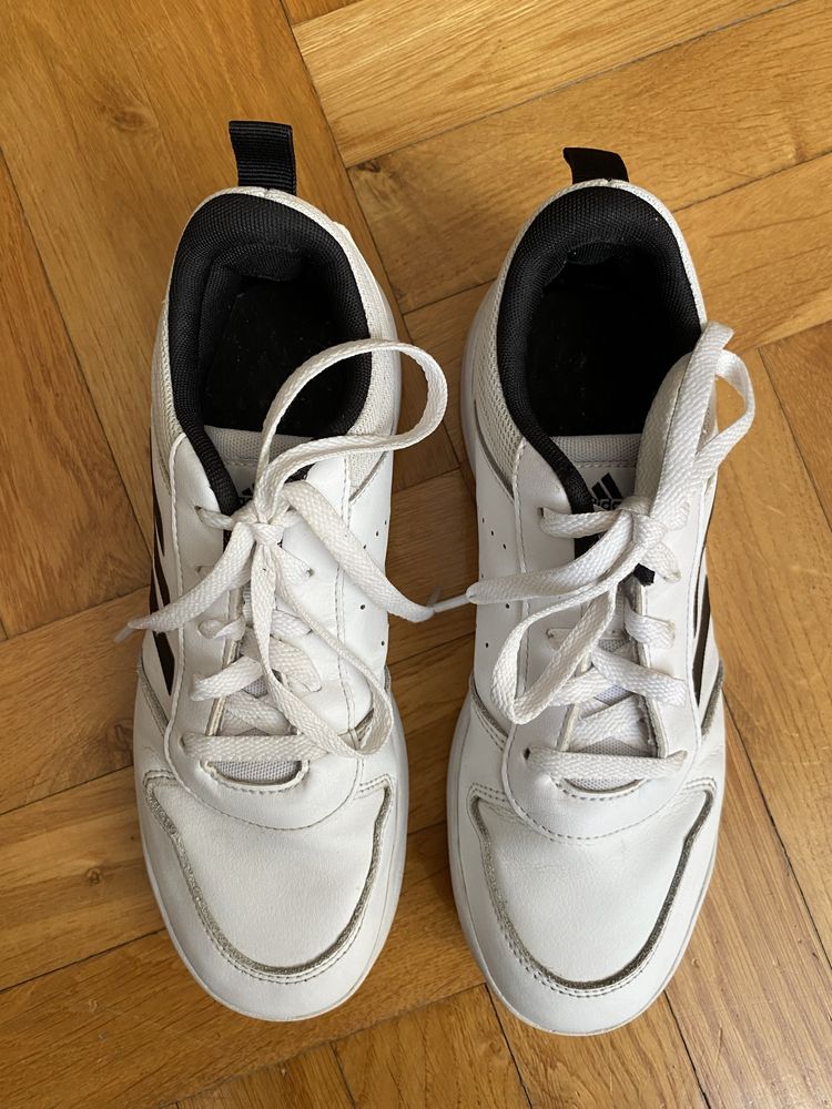 Młodzieżowe buty sportowe Adidas r38