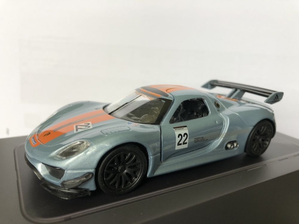 Model Porsche 918 RSR