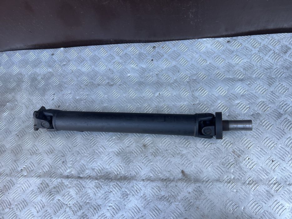 Кардан Mitsubishi pajero 1986 год паджеро обьем 2.0 бенз