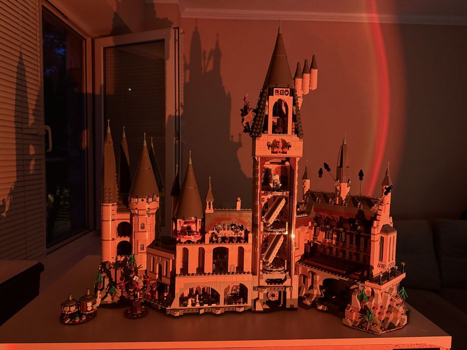 Lego Хогрватс оригинал с упаковкой и минифигурками собранный