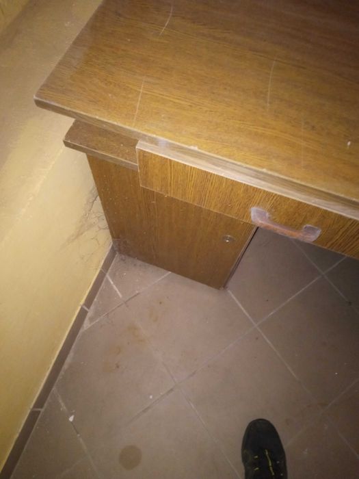 Biurko bardzo solidne