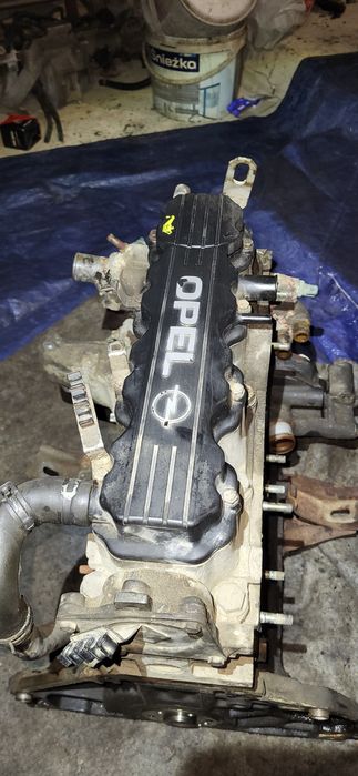 Pokrywa zaworów Opel Frontera 2.0 8v x20se